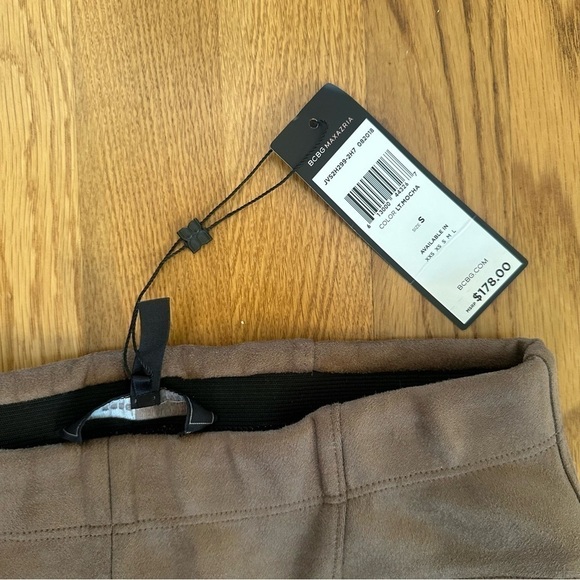 BCBG MaxAzria NWT Faux Suede Boot Cut Flare Pull on Pants Size Small Color Mocha - Picture 2 of 4